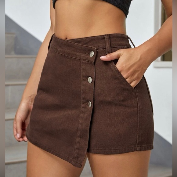 SHEIN High waist button front denim skort. Never worn! - Picture 3 of 4